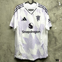 將圖片載入圖庫檢視器 2025-26 曼聯｜作客｜球員版｜BNWT｜2025-26 Manchester United Away Authentic ( Multiple Sizes )
