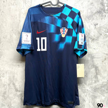 將圖片載入圖庫檢視器 2022 克羅地亞｜作客｜#10 摩迪｜2022 世界盃 Full Set｜BNWT｜M｜2022 Croatia Away #10 Modric World Cup Set ( M )

