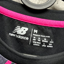 Load image into Gallery viewer, 《 拍賣貨品 》 2022-23 羅馬｜第二作客｜球員版｜#21 戴巴拿｜歐霸 Full Set｜95% New｜M
