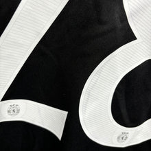 將圖片載入圖庫檢視器 2023-24 士呠亭｜ x CR7 特別版｜#28 C朗拿度｜BNWT｜XL｜2023-24 Sporting Special #28 C.Ronaldo ( XL )
