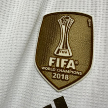 Load image into Gallery viewer, 2019-20 皇家馬德里｜主場｜球員版｜#4 沙治奧拉莫斯｜西甲 Full Set｜90% New｜L｜2019-20 Real Madrid Home #4 Sergio Ramos La Liga Version authentic  ( L )
