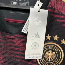 Load image into Gallery viewer, 2022-23 德國｜作客｜球員版｜BNWT |  M  | 2022-23 Germany Away Authentic ( M )
