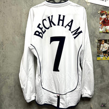 將圖片載入圖庫檢視器 2001-02 英格蘭｜主場長䄂｜#7 碧咸｜BNWT｜2001-02 England Home L/S #7 Beckham ( Multiple Sizes )

