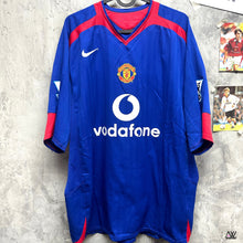 Load image into Gallery viewer, 2005-06 Manchester United｜Away｜#4 Heinze｜Premier League Full Set｜90% New｜XL｜2005-06 Manchester United Away #4 Heinze EPL Set (XL)
