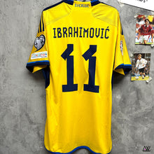 Load image into Gallery viewer, 2022-23 Sweden Home with Official Nameset (Fans)
