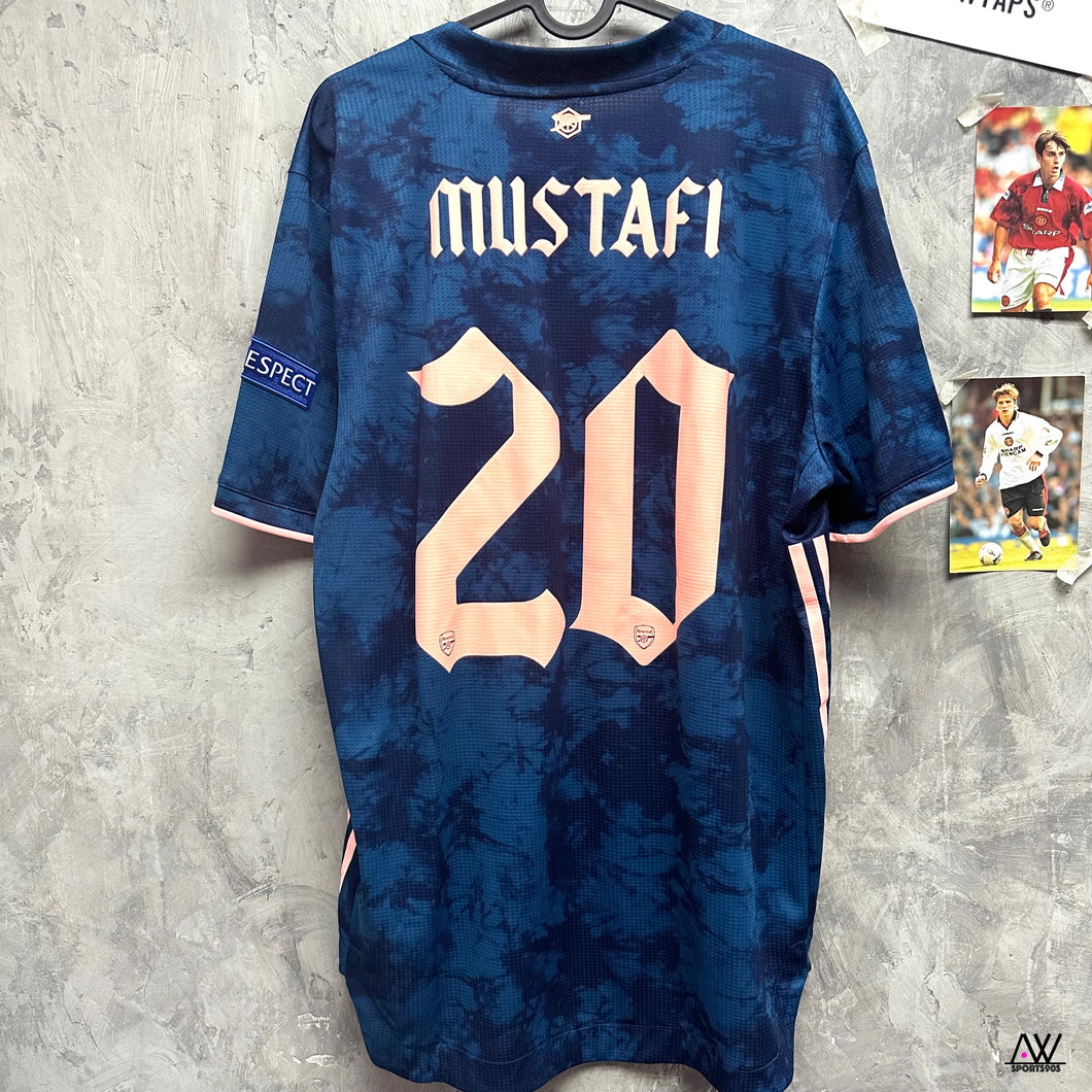《 Match Worn 》2020-21 阿仙奴｜第二作客｜球員版｜#20 梅斯達菲｜歐霸杯 vs 維也納迅速著用 (3/12/2020)｜官方Box Set +證書｜2020-21 Arsenal Third #20 Mustafi Match Worn with Official Box Set & Certificate