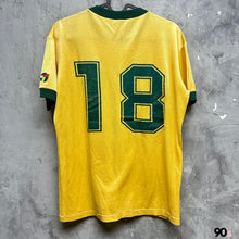 Load image into Gallery viewer, 1982-85 巴西｜主場｜#18 .｜80% New｜M｜1982-85 Brazil Alternate Home #18 ( M )
