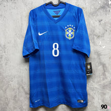 將圖片載入圖庫檢視器 【 Autograph 】 2014-15 巴西｜作客｜#8 保連奴｜親筆簽名｜BNWT｜M ｜ 2014-15 Brazil Away #8 Paulinho with Autograph ( M )
