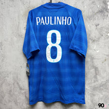 將圖片載入圖庫檢視器 【 Autograph 】 2014-15 巴西｜作客｜#8 保連奴｜親筆簽名｜BNWT｜M ｜ 2014-15 Brazil Away #8 Paulinho with Autograph ( M )
