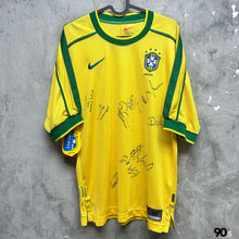 將圖片載入圖庫檢視器 【 Autograph 】 1998-00 巴西｜主場｜隊伍親筆簽名｜ BNWT｜M｜1998-00 Brazil Home Team autograph ( M )
