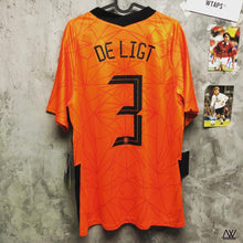 Load image into Gallery viewer, 2020-22 Holland Home #3 De Ligt (L)
