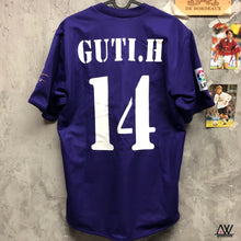 Load image into Gallery viewer, 2001-02 Real Madrid Centenary Third #14 Guti (S)

