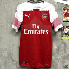 將圖片載入圖庫檢視器 2018-19 阿仙奴｜主場｜球員版｜BNWT｜M｜2018-19 Arsenal Home Player (M)
