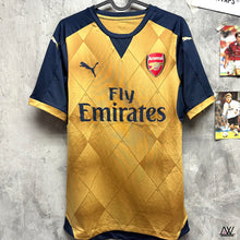 將圖片載入圖庫檢視器 2015-16 阿仙奴｜作客｜球員版｜BNWT｜M｜2015-16 Arsenal Away Player Issue ACTV Fit (M)
