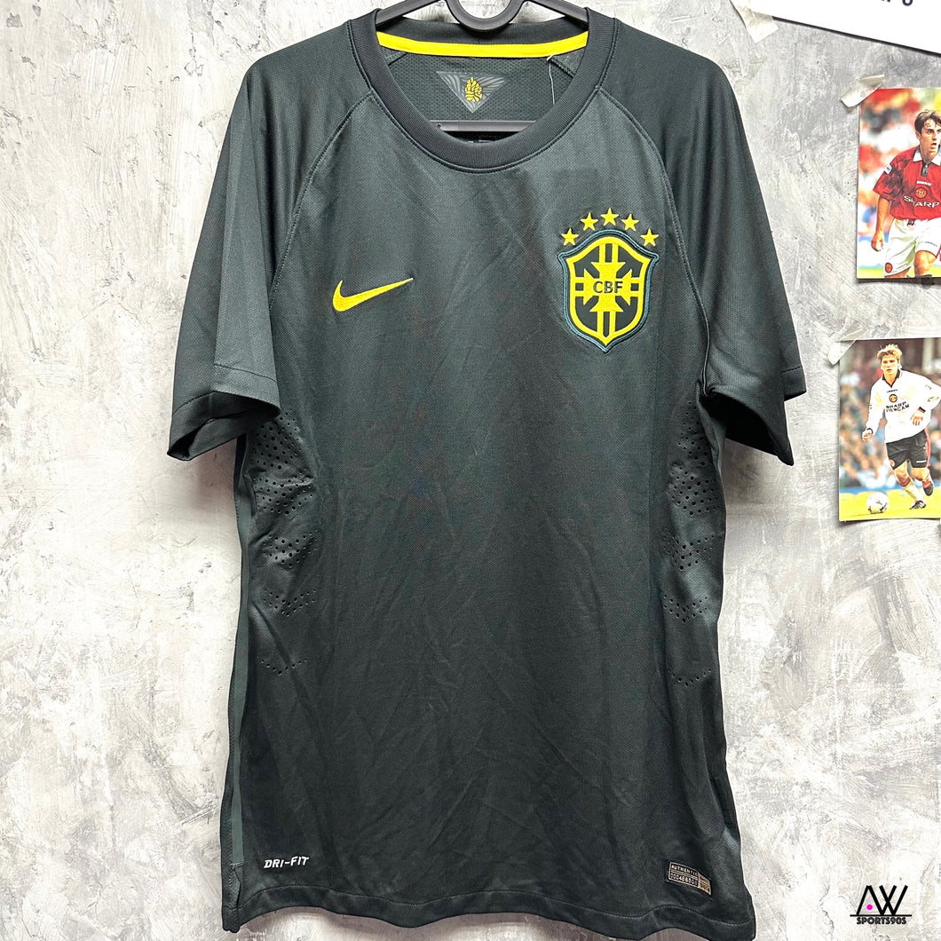 2014-15 Brazil | Second guest | Player version | BNWT | M | 2014-15 Brazil Third Authentic (M)
